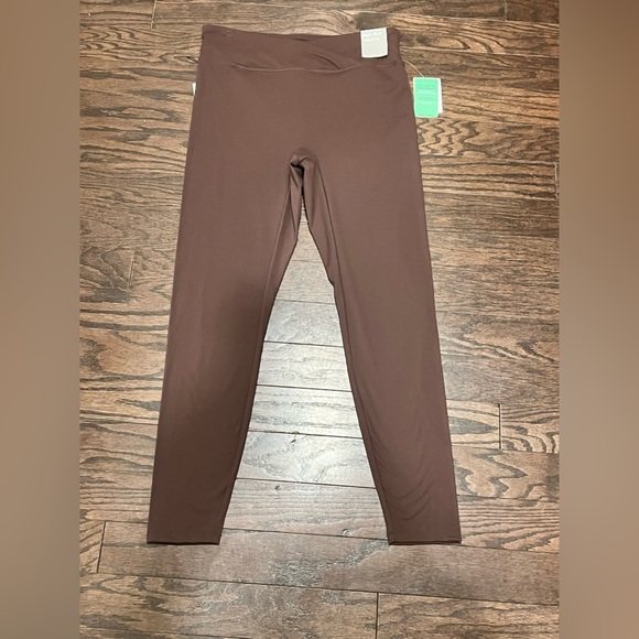Active Uplift Scrunch Leggings Brown Large - Picture 7 of 8